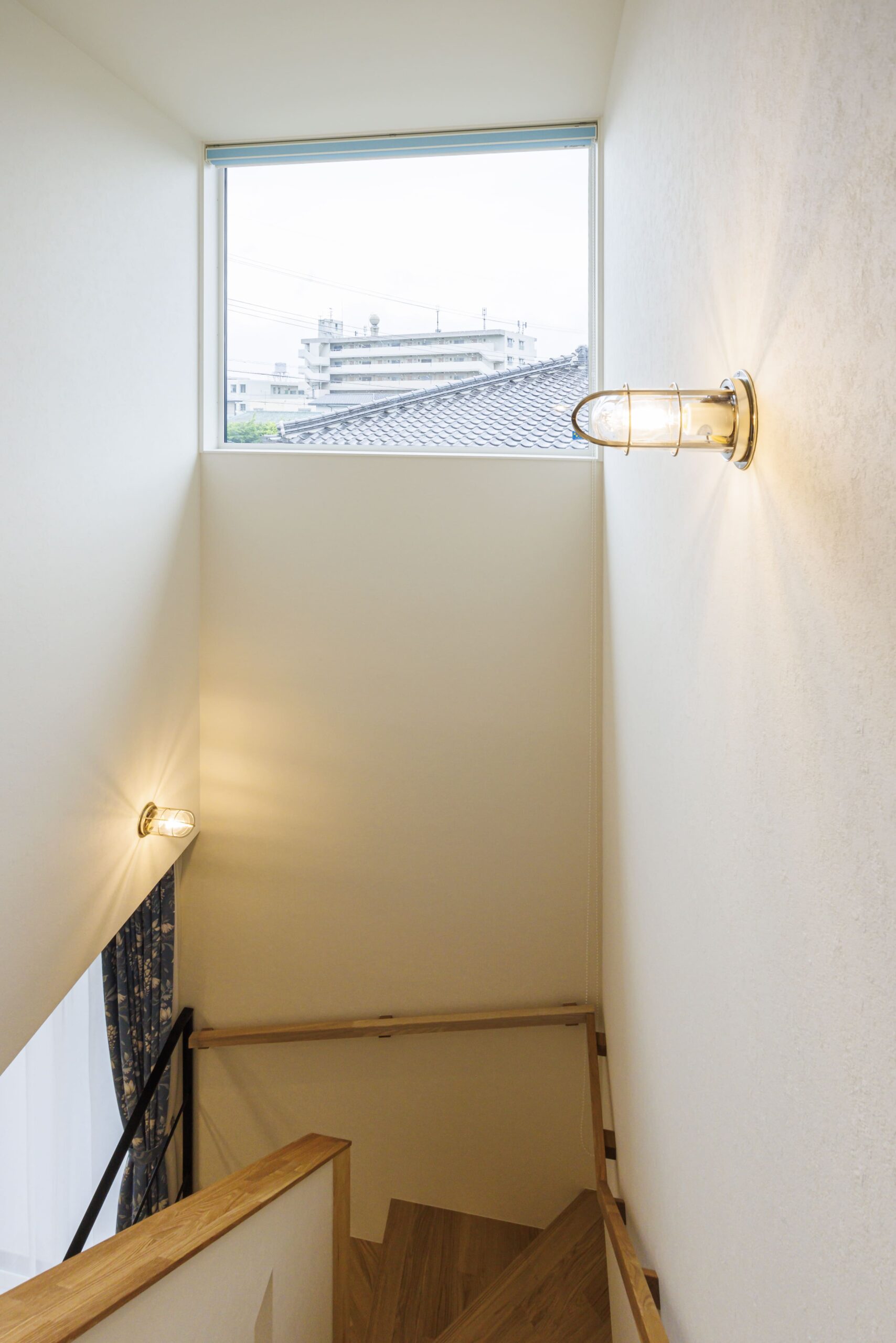 シンプルに創り多彩に住まう