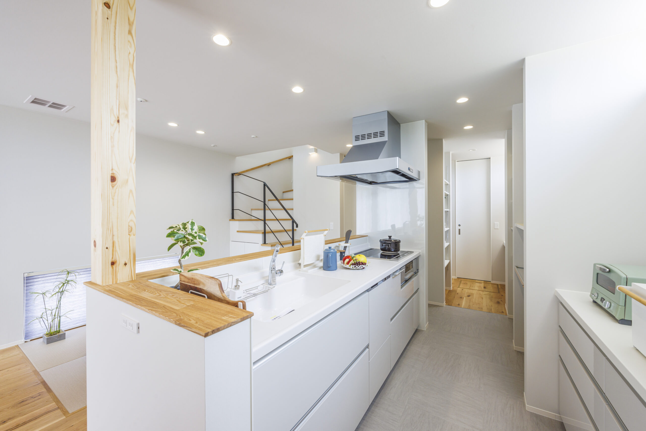 シャープな外観の奥に広がる機能満載な住まい