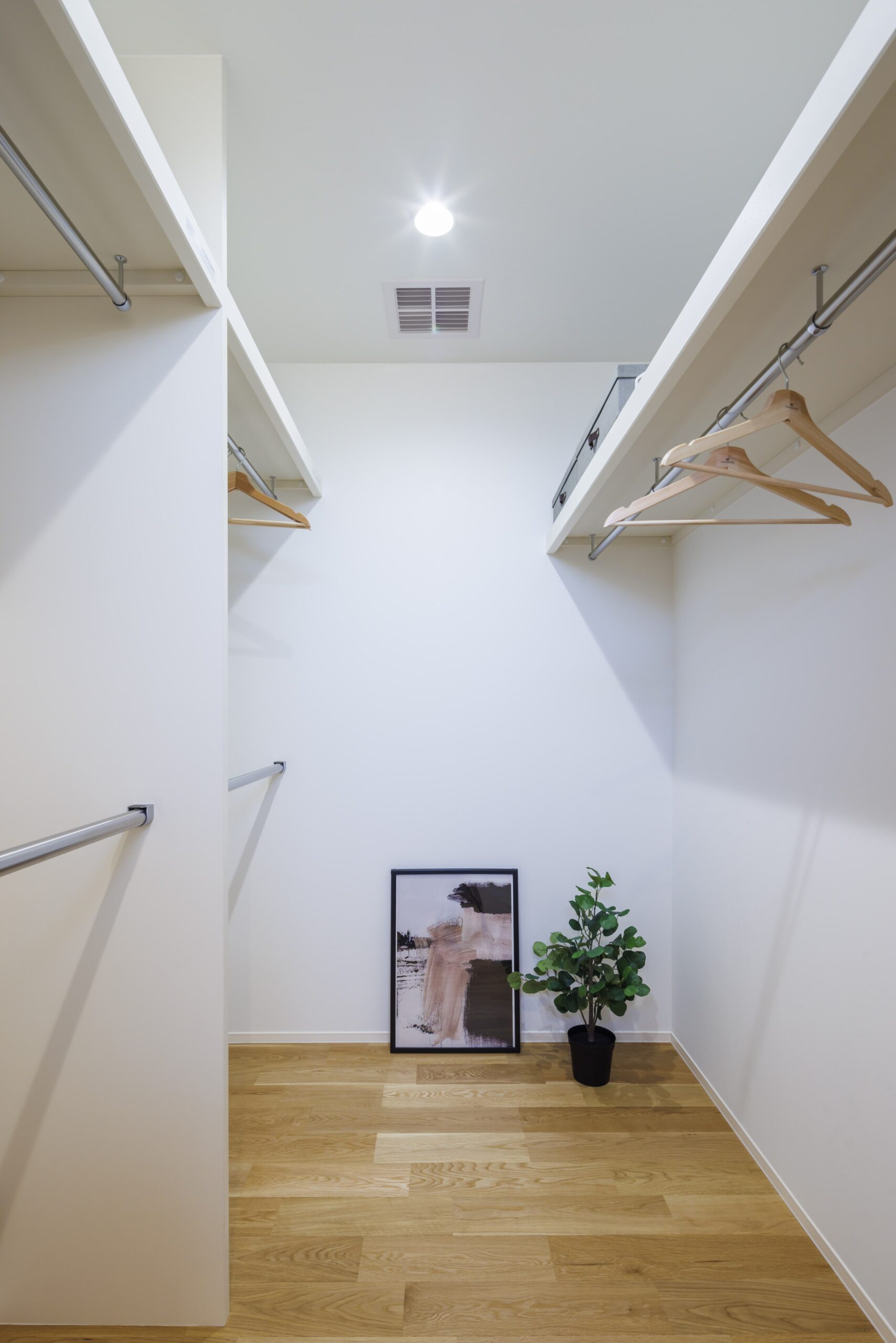 TWO BOX HOUSE