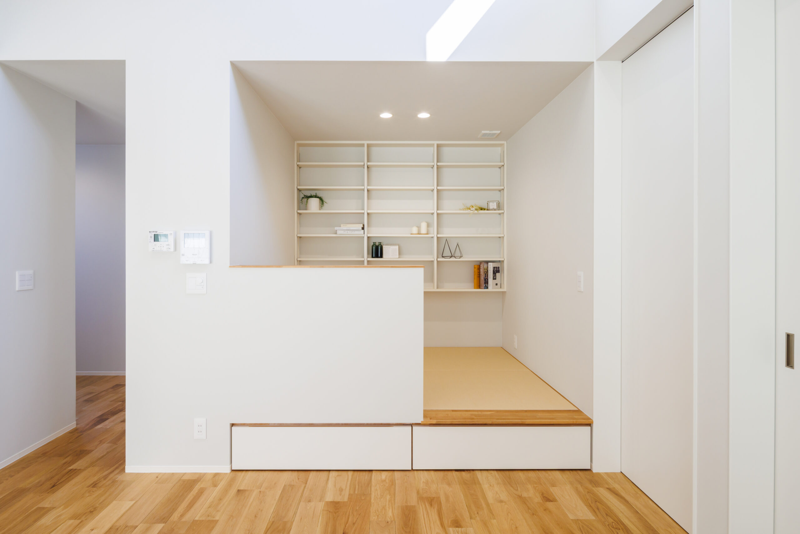 広がりを感じる勾配天井の平屋